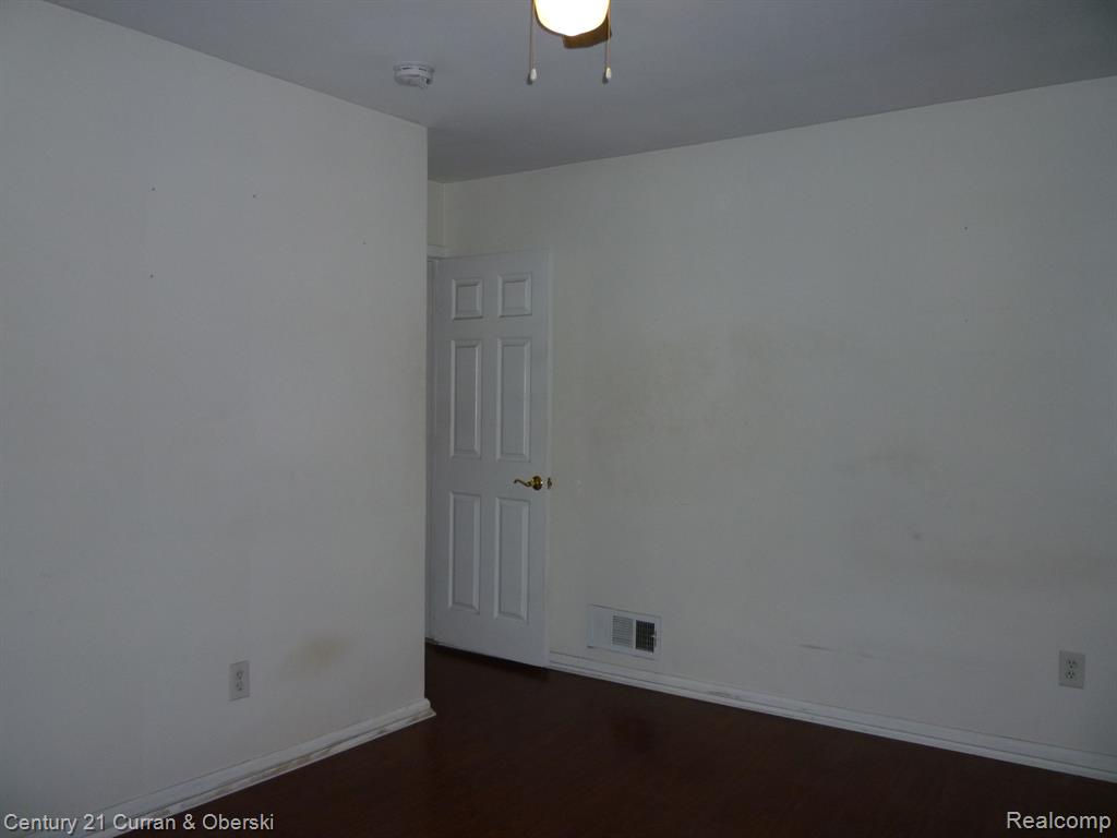 3986 WESTPOINT Street, Dearborn Heights, MI 48125 — Photo 11