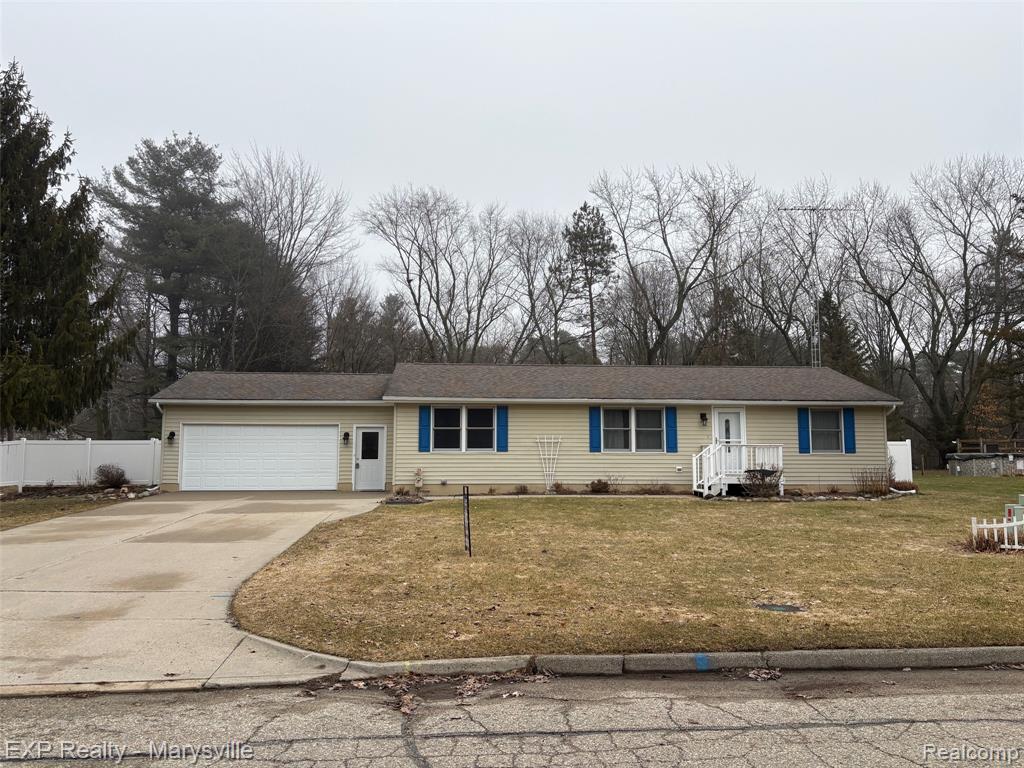 100 Hickory Lane, Yale, MI 48097 — Photo 4