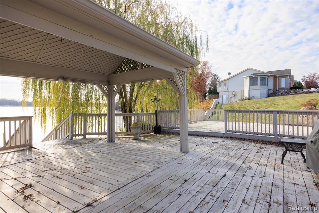 41841 S Service Drive, Belleville, MI 48111 — Photo 48