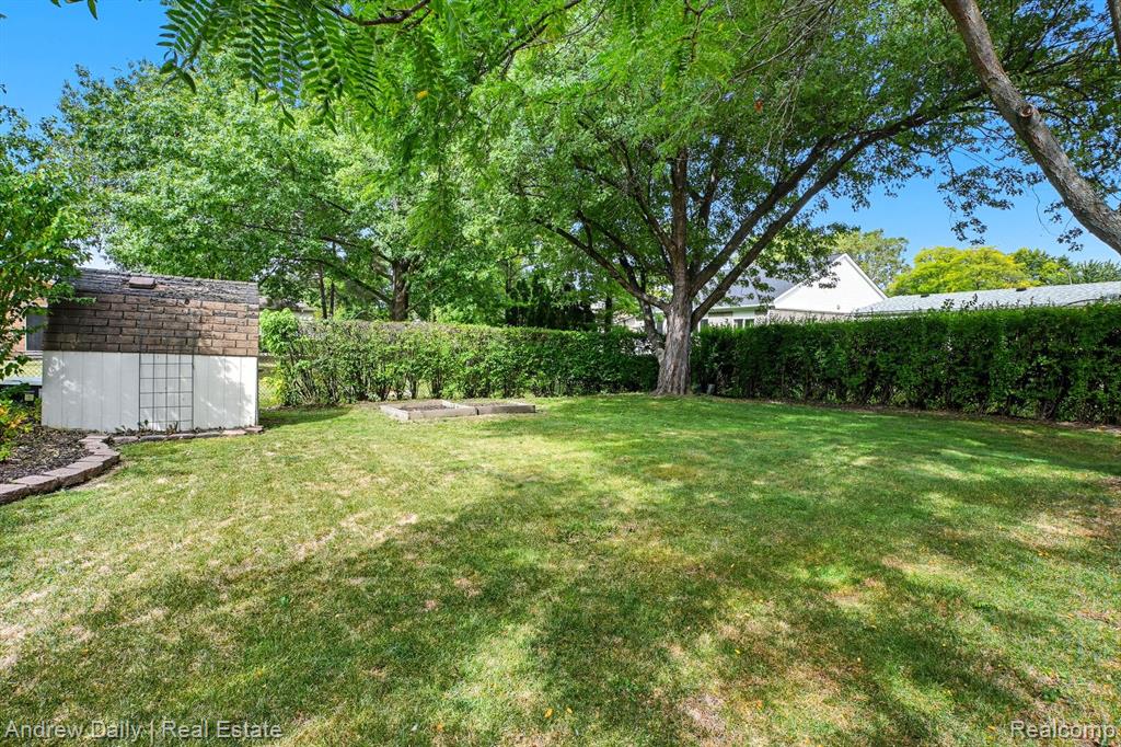 7453 Emerson Drive, Canton, MI 48187 — Photo 14