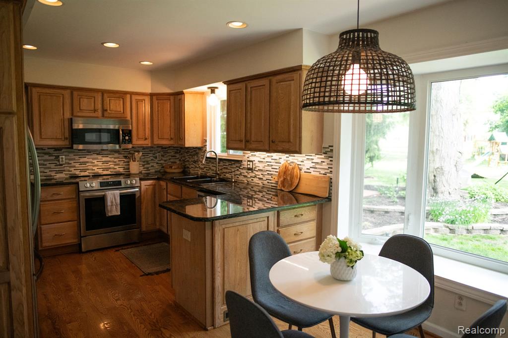14922 Robinwood Drive, Plymouth, MI 48170 — Photo 81