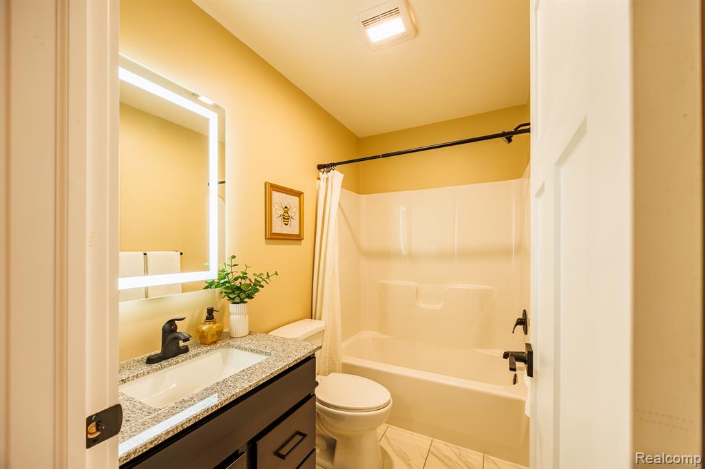 211 W Fifth Avenue, Flint, MI 48502 — Photo 18