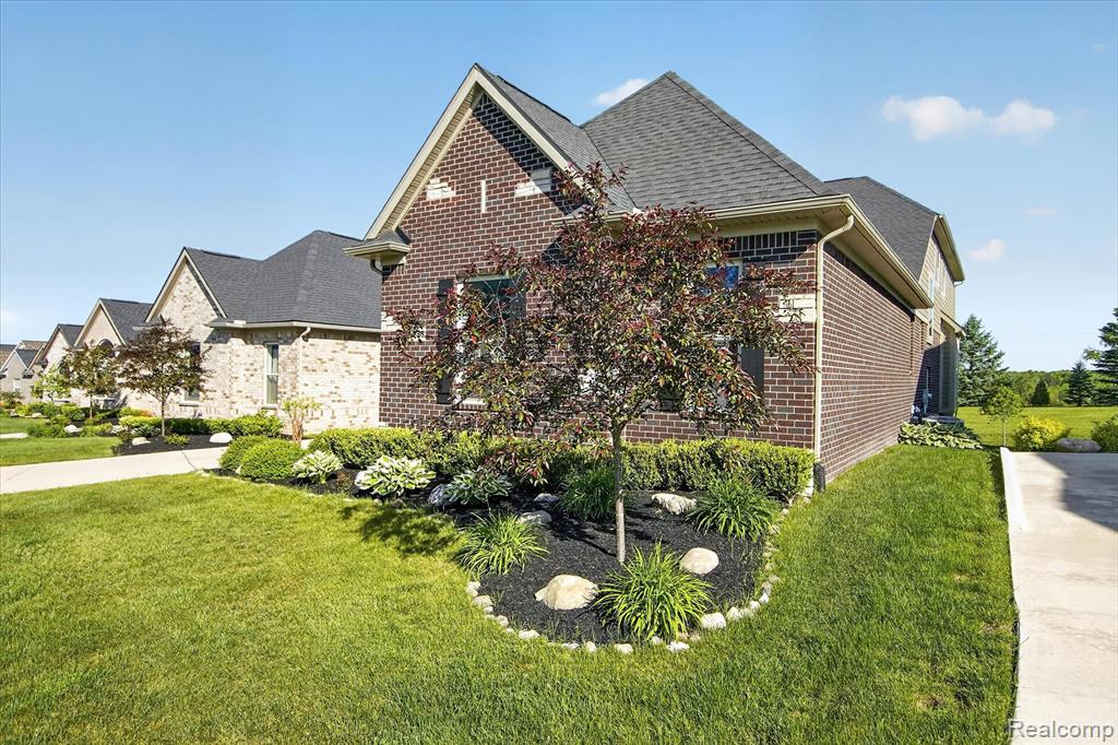 8236 Stoney Creek Drive, South Lyon, MI 48178 — Photo 3