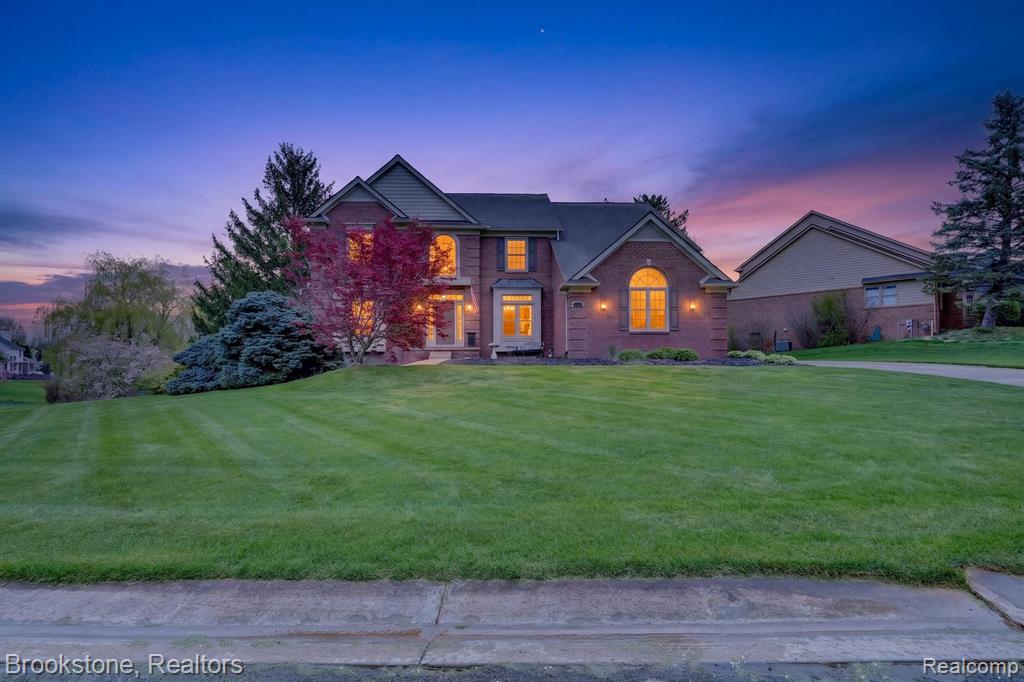 4054 Calumet Drive W, Rochester, MI 48306 — front exterior