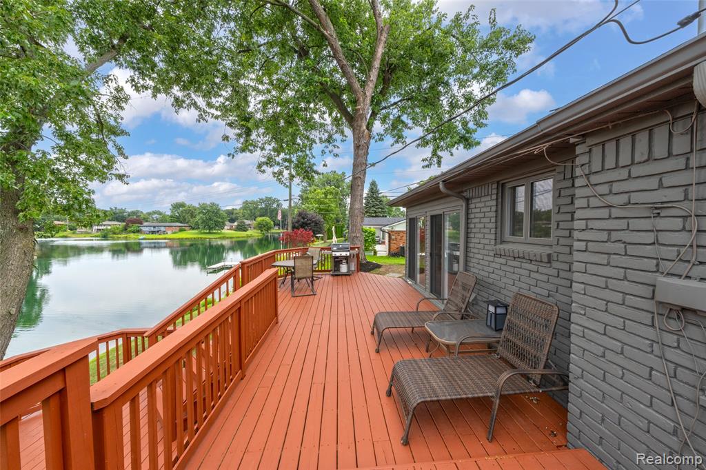5780 Southward Avenue, Waterford, MI 48329 — Photo 29