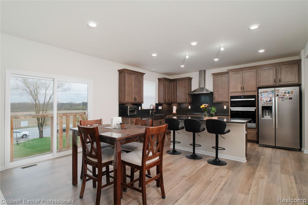 4813 Marquette Drive, Milford, MI 48381 — Photo 15