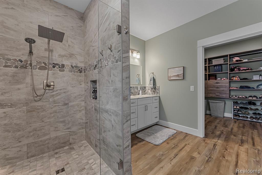 5463 Lone Beech Drive, Traverse City, MI 49685 — Photo 29
