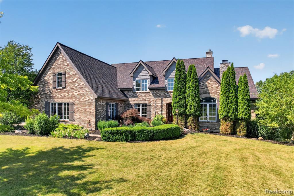 5372 Stone Garden Drive, Howell, MI 48843 — front exterior