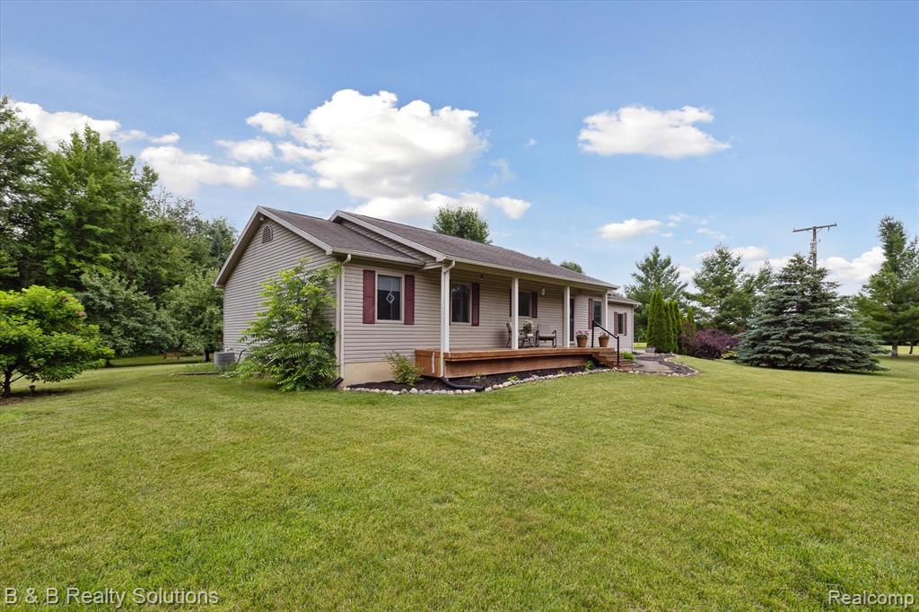 2264 Dodds Road, North Branch, MI 48461 — Photo 3