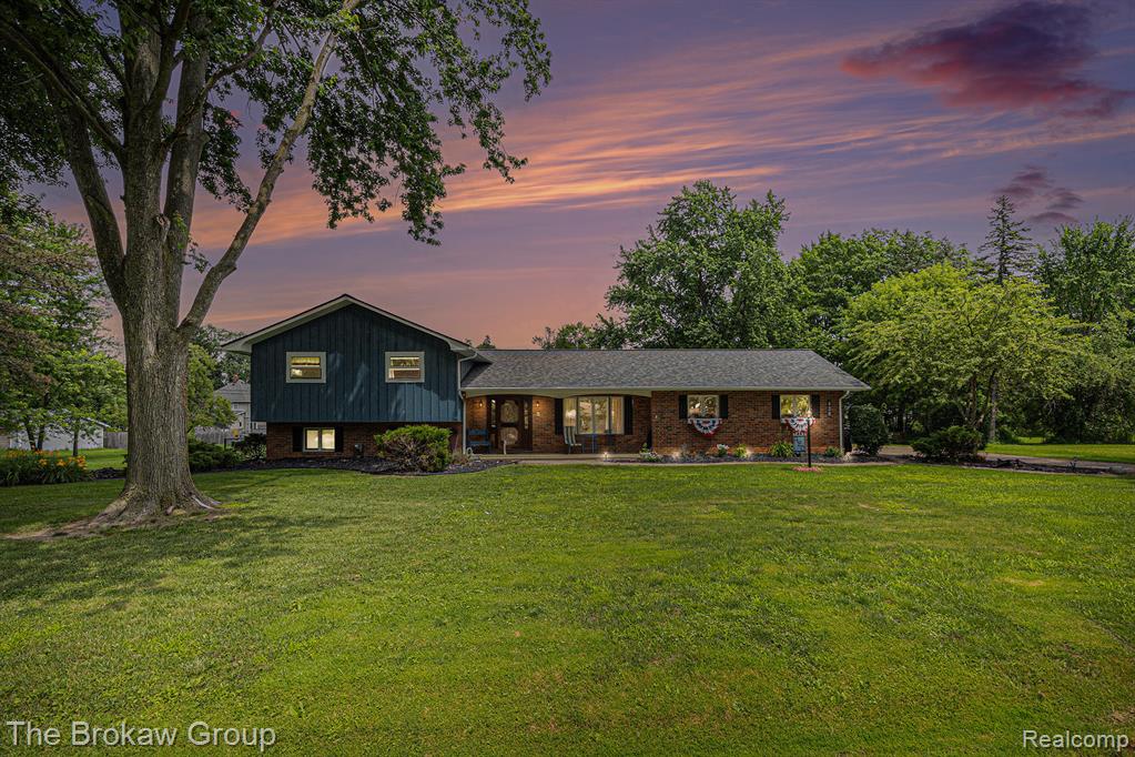 420 N Neeper Street, Capac, MI 48014 — Photo 2