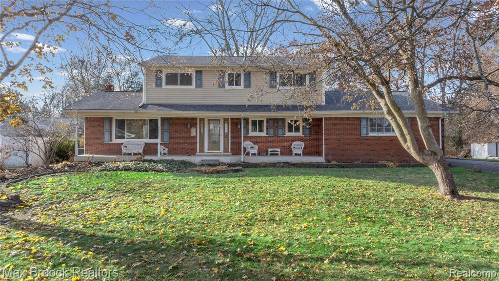 6335 Thorneycroft Drive, Shelby Twp, MI 48316 — front exterior