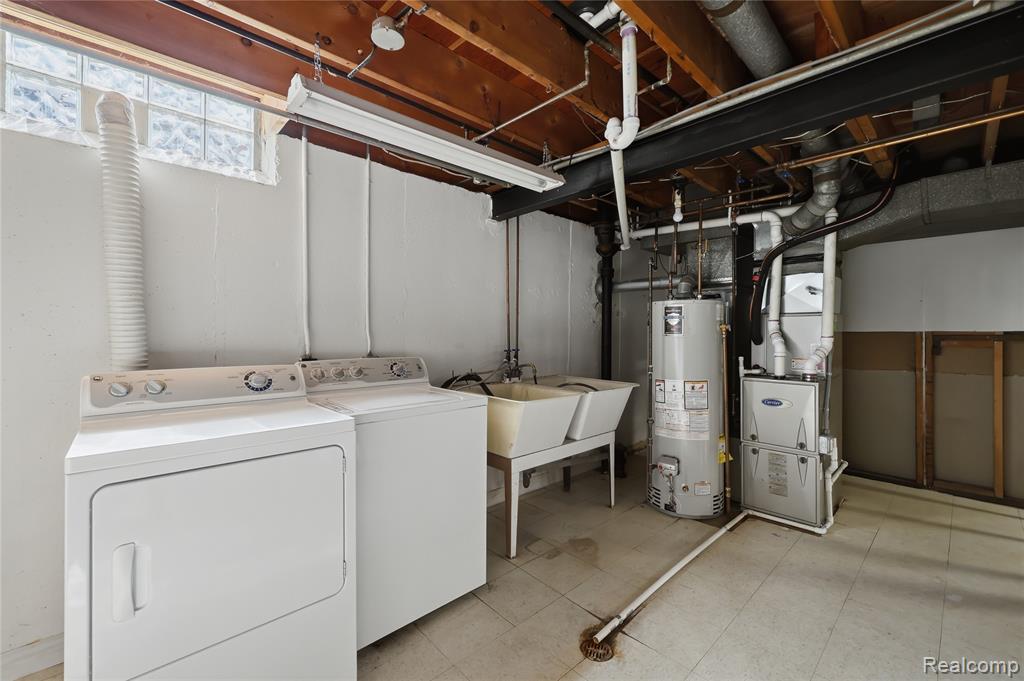 348 Sonia Avenue, Madison Heights, MI 48071 — Photo 24
