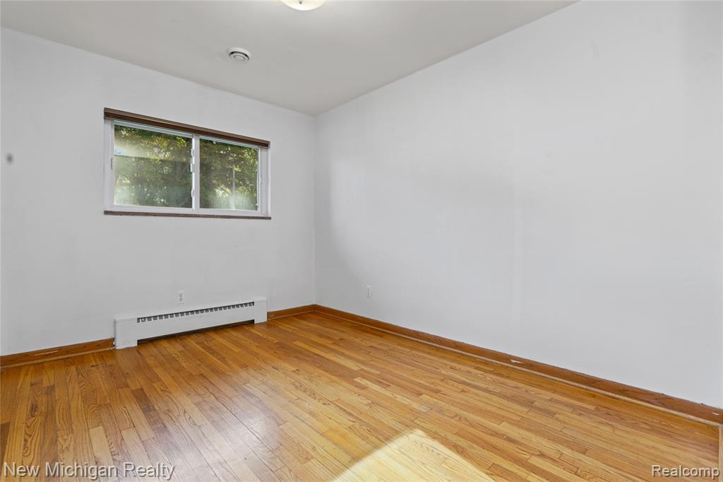 8359 Chicago Road, Warren, MI 48093 — Photo 32