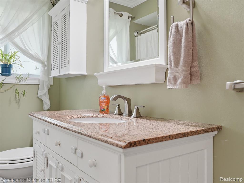 52735 Washington Street, New Baltimore, MI 48047 — Photo 23
