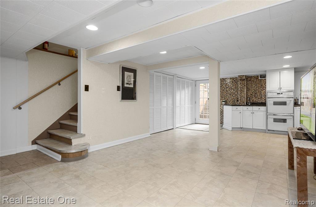 26336 Pillsbury Street, Farmington, MI 48334 — Photo 58