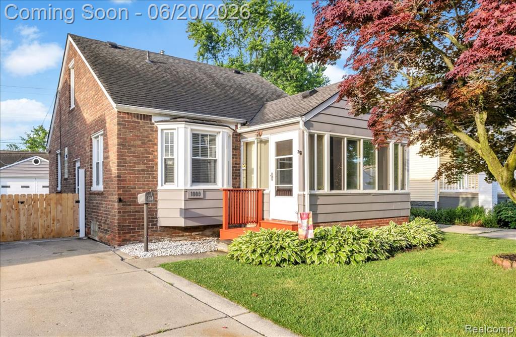 1009 Harvard Road, Berkley, MI 48072 — Photo 2