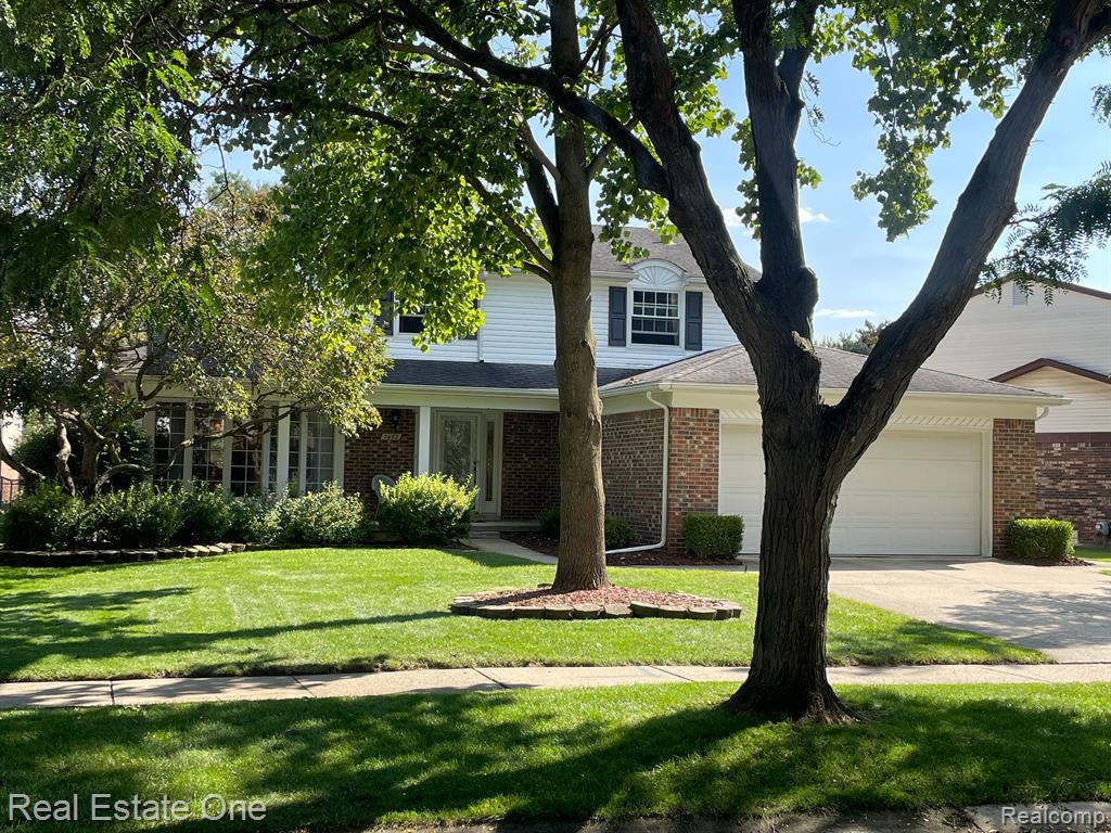 7482 ADMIRALTY Drive, Canton, MI 48187 — Photo 2