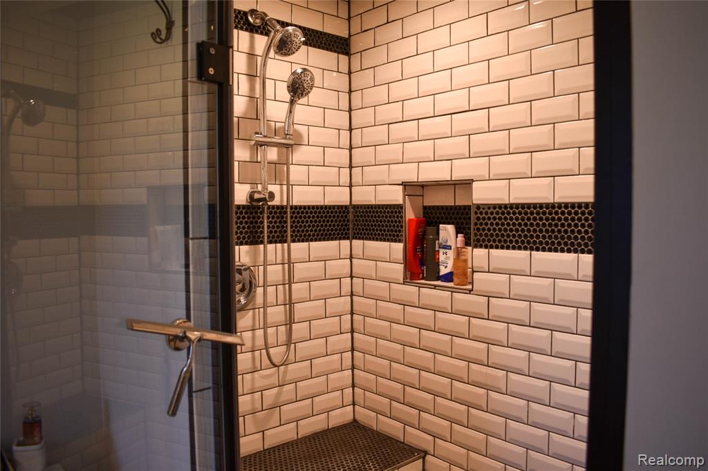 4380 Dale Drive, Highland, MI — Photo 20