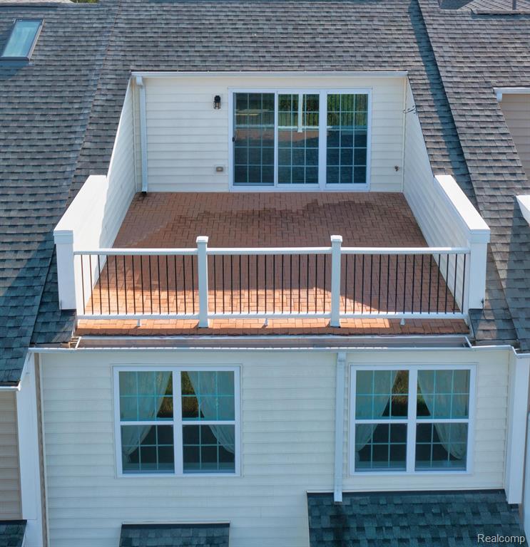 2836 RIDINGTON Road, Ann Arbor, MI 48105 — Photo 2