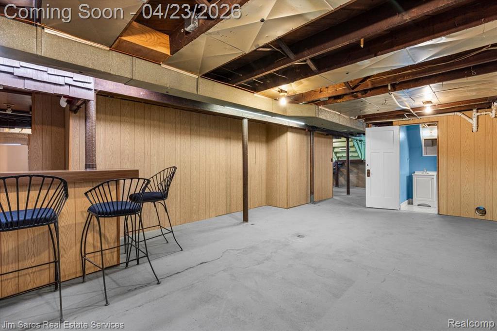1053 Wayburn Street, Grosse Pointe, MI 48230 — Photo 14