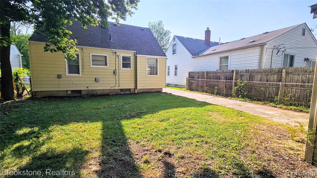 7336 Chatham, Redford, MI 48239 — Photo 4
