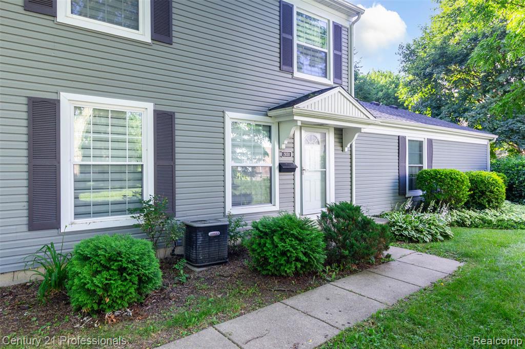 2650 Fenwick Court, Ann Arbor, MI 48104 — Photo 3