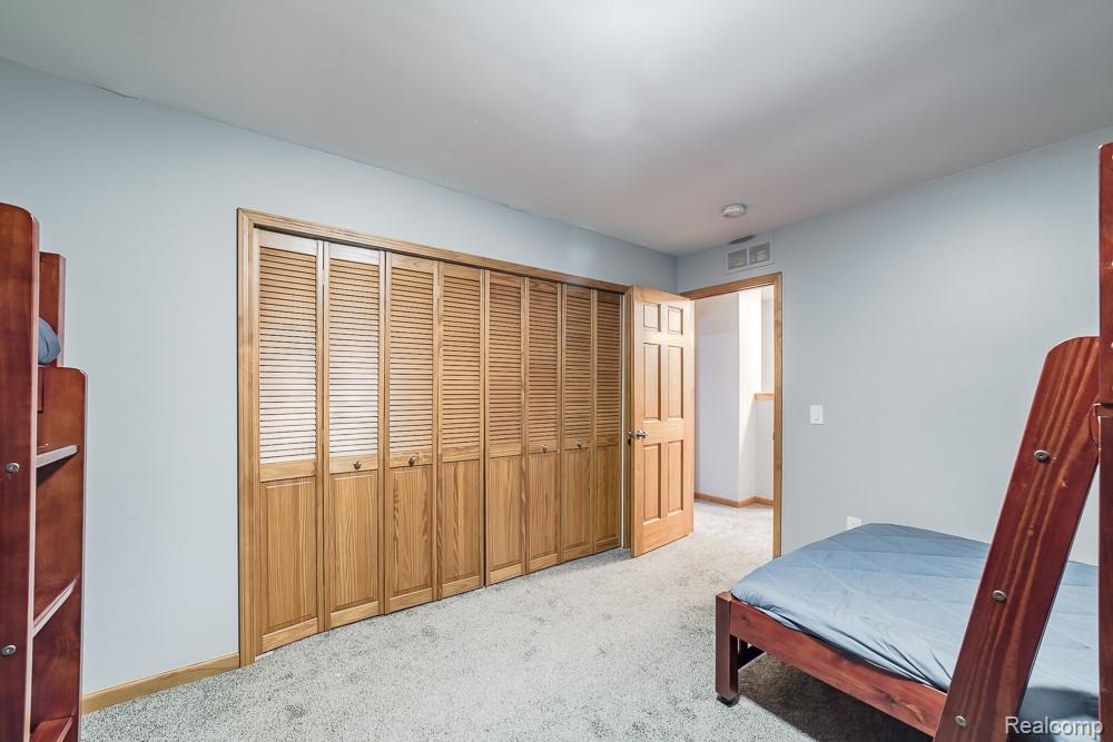 1034 Parkway, Waterford, MI 48328 — Photo 22