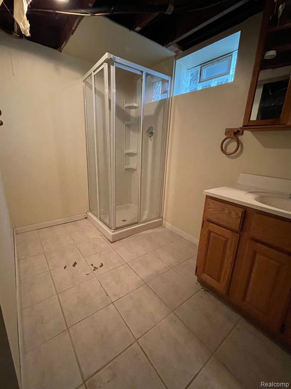 8655 RIVERDALE Street, Dearborn Heights, MI 48127 — Photo 14