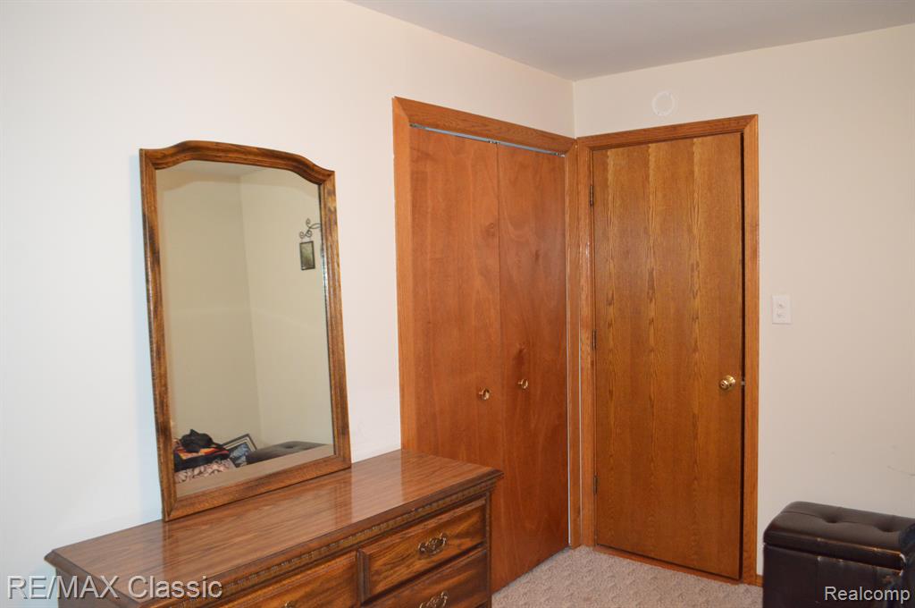 56000 9 MILE Road, South Lyon, MI 48178 — Photo 26