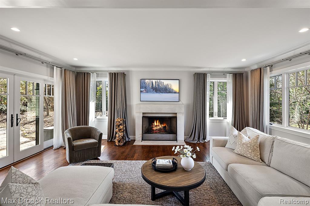 5905 Wing Lake Road, Bloomfield Hills, MI 48301 — Photo 12