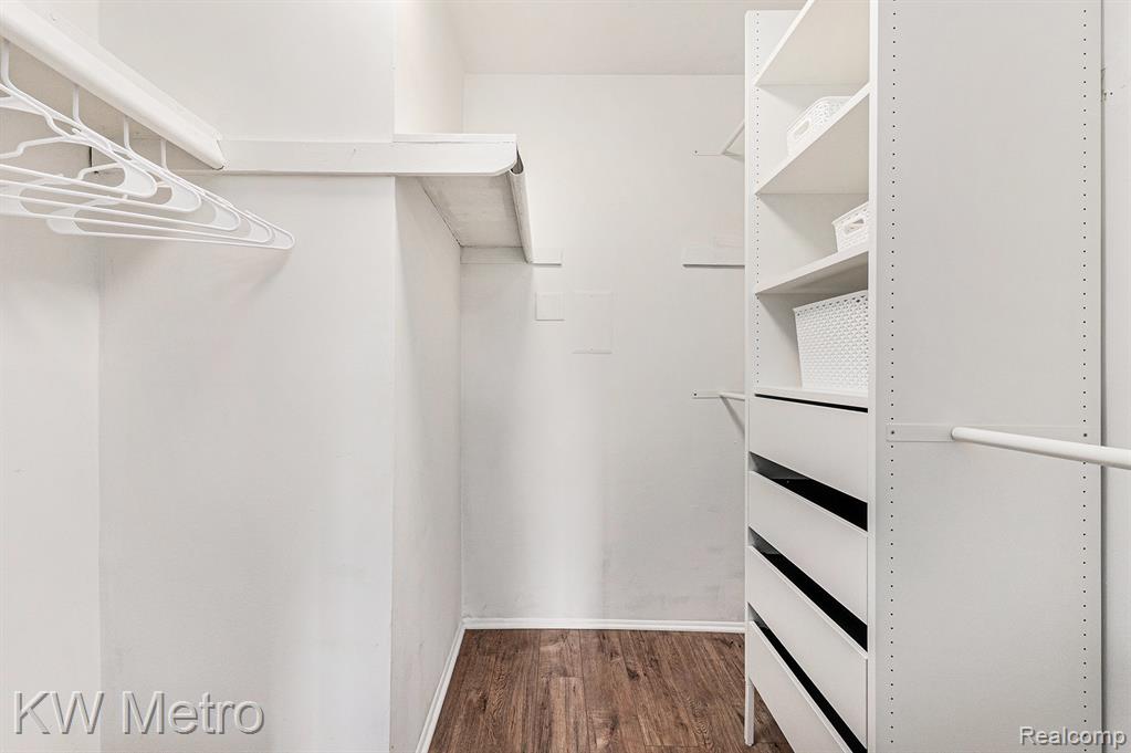 2400 Parmenter Boulevard, 207, Royal Oak, MI 48073 — Photo 14