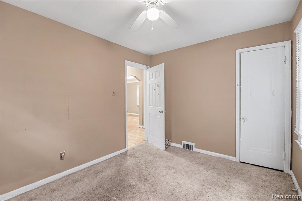 17333 Mansfield Street, Detroit, MI 48235 — Photo 17