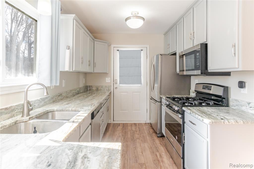 256 Crocker Boulevard, Mount Clemens, MI 48043 — Photo 7