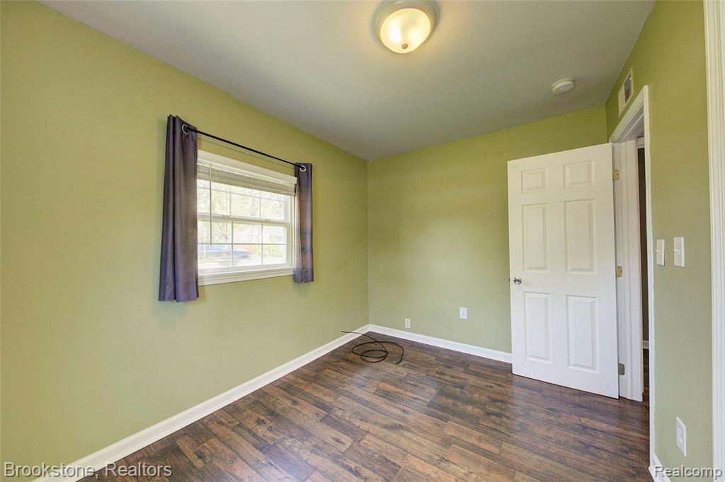 4458 Seeden Street, Waterford, MI 48329 — Photo 36