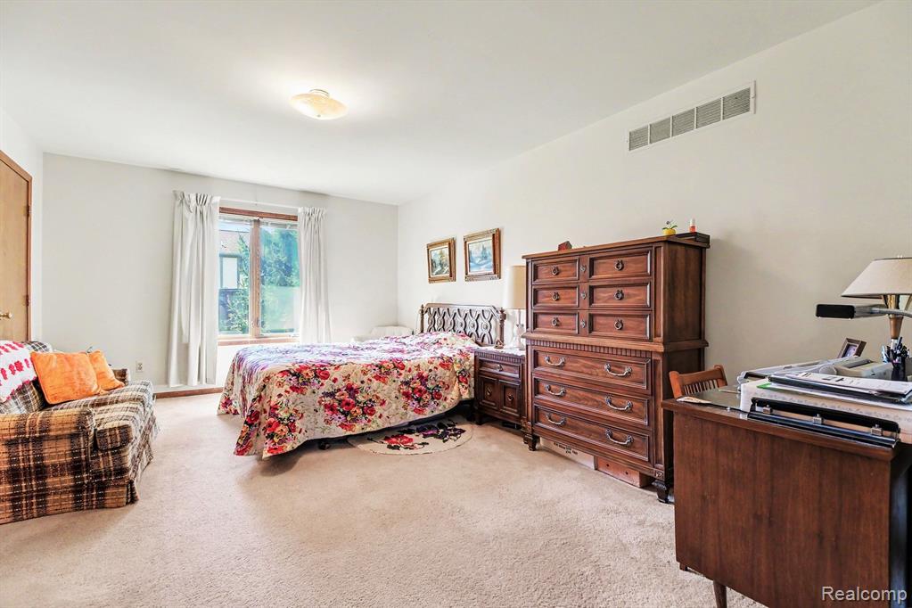 421 Drexelgate Parkway, Rochester Hills, MI 48307 — Photo 16
