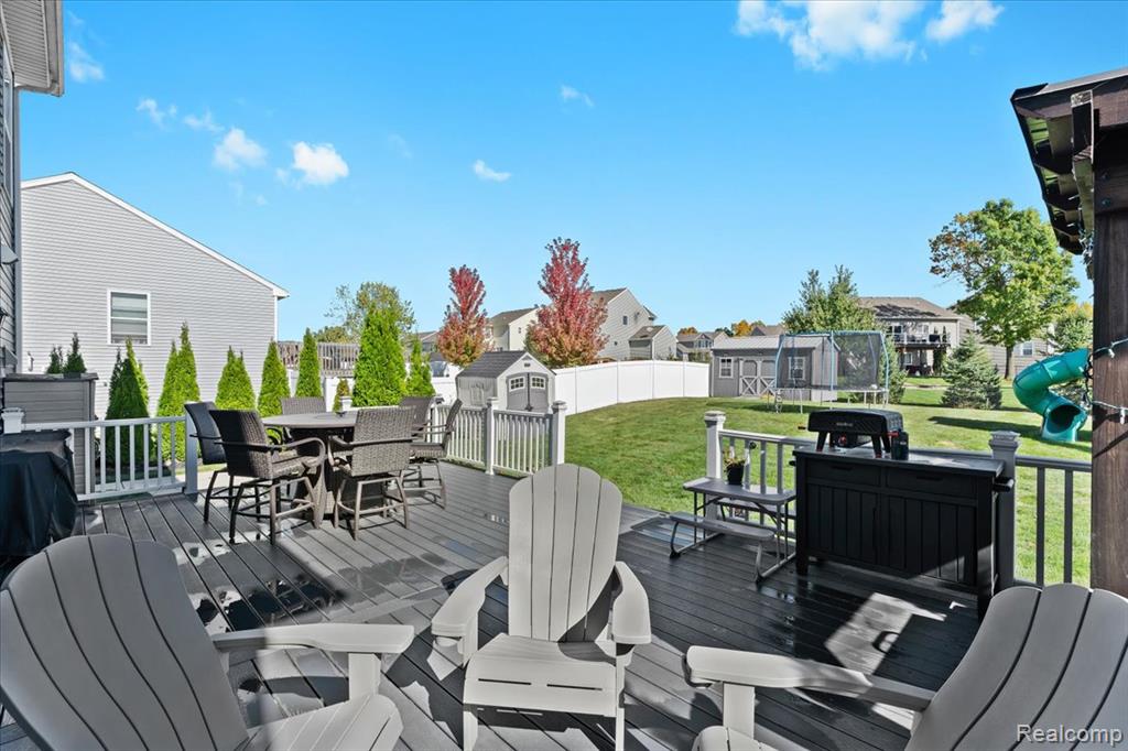 3537 Amber Oaks Drive, Howell, MI 48855 — Photo 27
