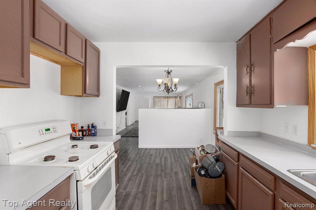 45945 N GRATIOT Avenue, Macomb, MI 48042 — Photo 9