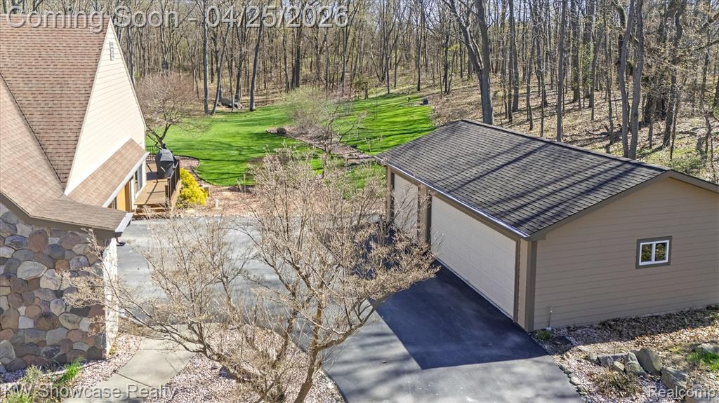 1631 Mystic Hills Drive, Milford, MI 48380 — Photo 4