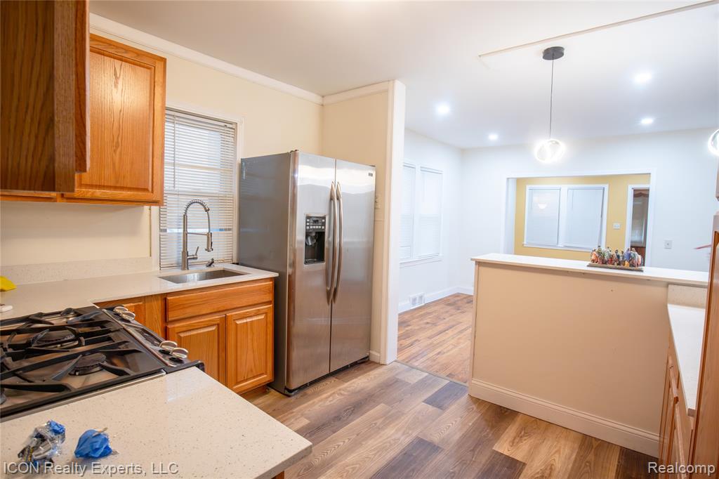 6838 Braun, Center Line, MI 48015 — Photo 6