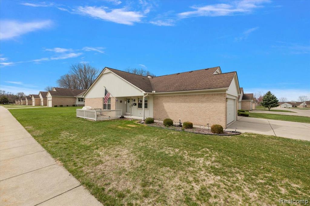 25400 Samantha Drive, 41, Chesterfield, MI — Photo 36