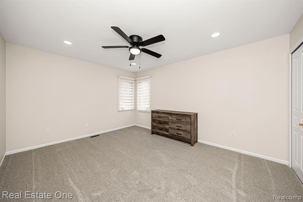 6246 Lindsay Court, West Bloomfield, MI 48324 — Photo 41