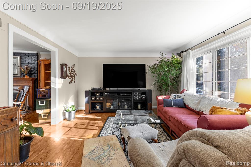 635 N Rosevere Avenue, Dearborn, MI 48128 — Photo 3