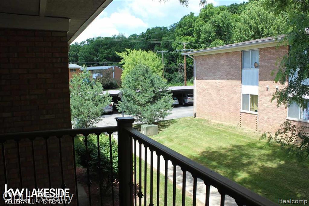 1237 Island Drive, 203, Ann Arbor, MI 48105 — Photo 11