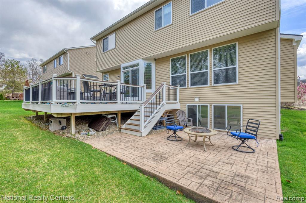 18 Wildrose Drive, White Lake, MI — Photo 33