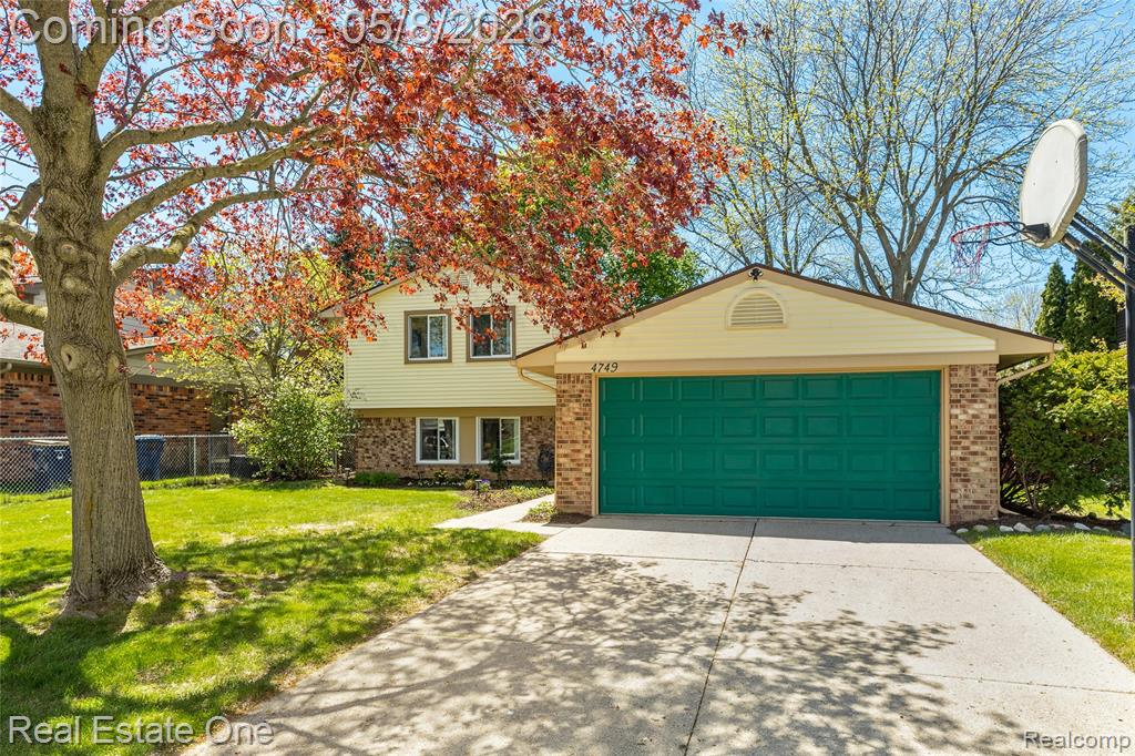 4749 Parkridge Drive, Waterford, MI 48329 — Photo 35