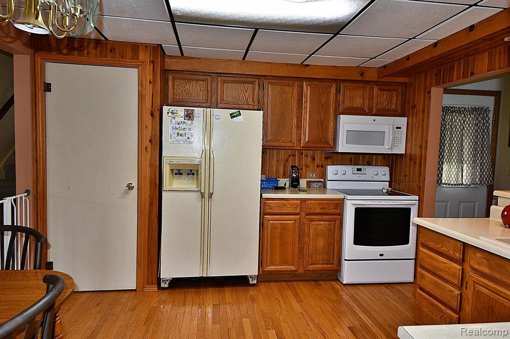 9609 E MADISON Road, St. Helen, MI 48656 — Photo 7