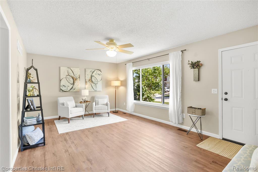 61374 Dean Drive, South Lyon, MI 48178 — Photo 7