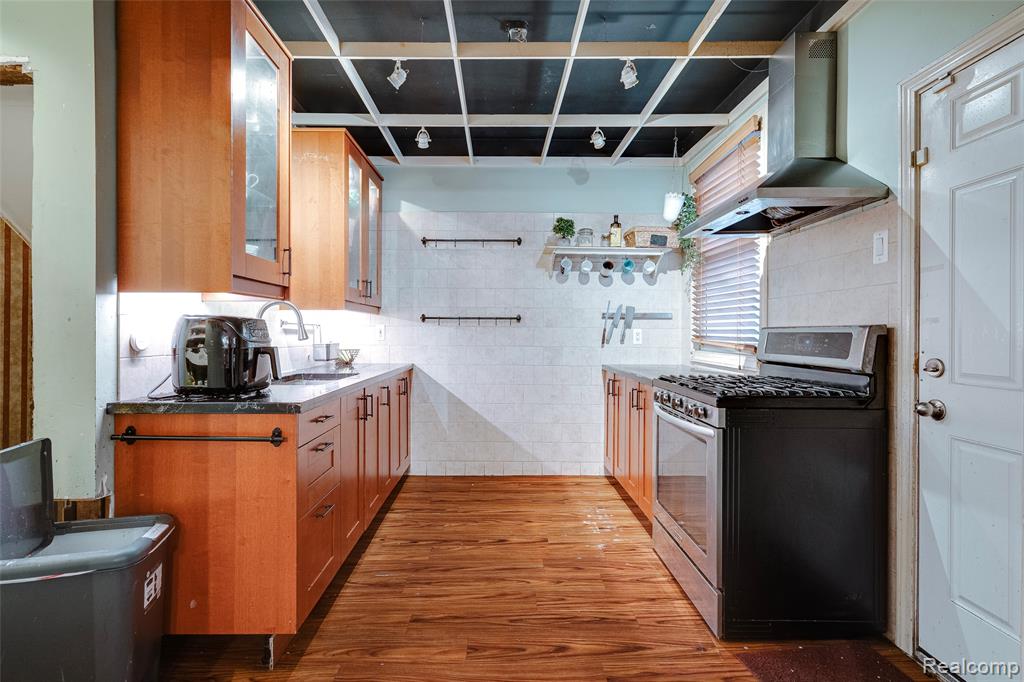 2025 Central Street, Detroit, MI 48209 — Photo 14