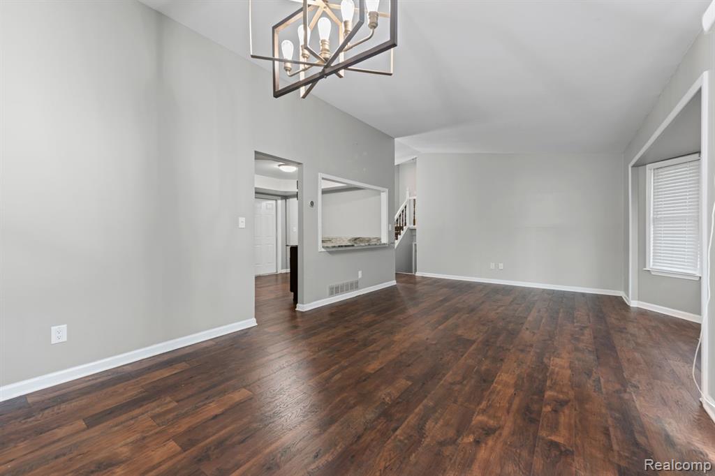 5216 Peekskill Drive, Sterling Heights, MI 48310 — Photo 12