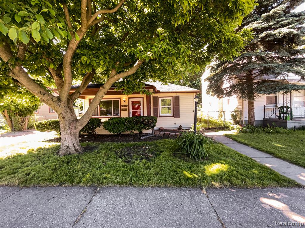 7054 FISHER Avenue, Warren, MI 48091 — front exterior